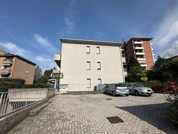 Appartamento bilocale in affitto in via tonio da belledo, Belledo, Lecco