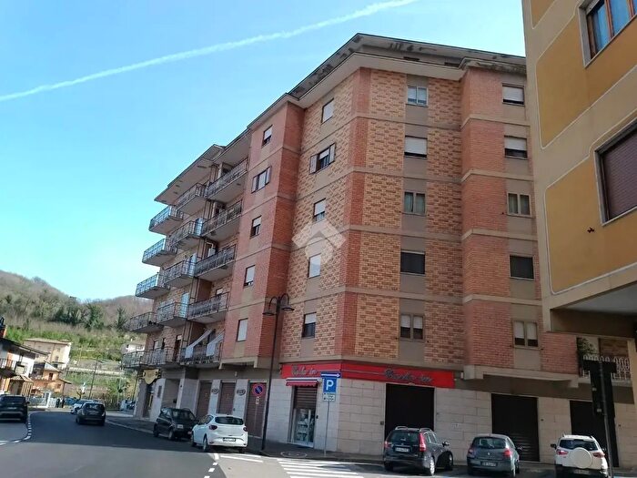 Appartamento con 5 locali in vendita in Via San Nicola, Atripalda
