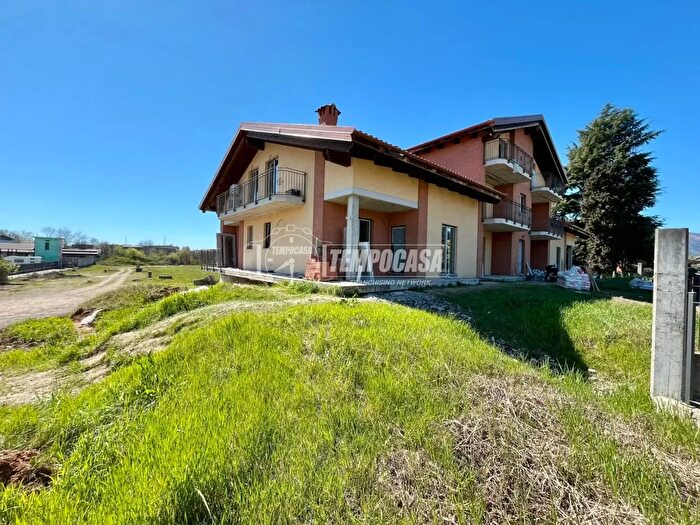 Casa con 6 locali in vendita in San Gillio