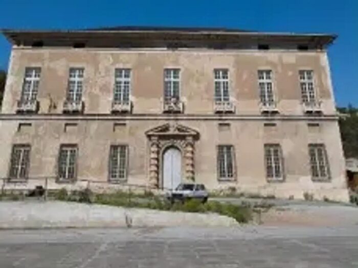 Casa con 6 locali in affitto in Corso Ferdinando Maria Perrone, Genova