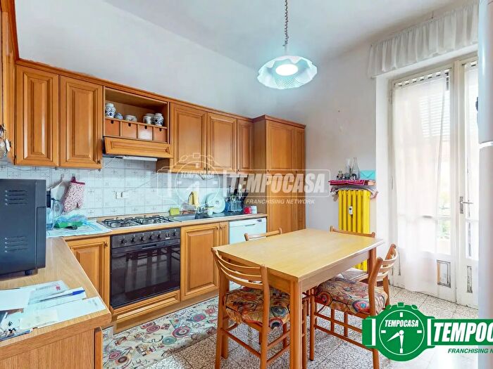 Appartamento trilocale in vendita in Valenza