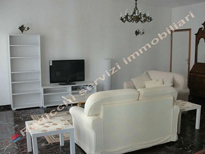 Appartamento trilocale in affitto in Via Ammiraglio Morin a, Forte Dei Marmi