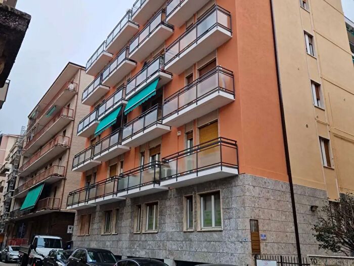 Appartamento trilocale in vendita in Via Speri della Chiesa, Varese