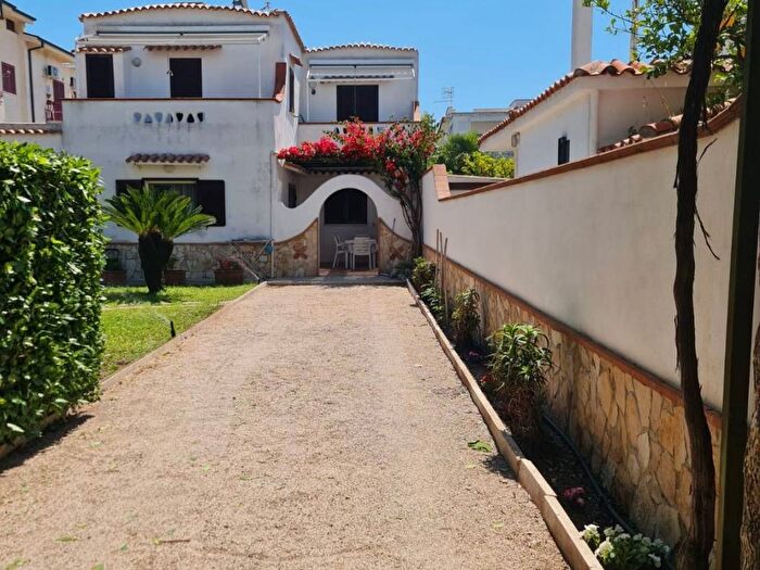 Appartamento quadrilocale in affitto in Piazzale Alcide De Gasperi, Centro, San Felice Circeo