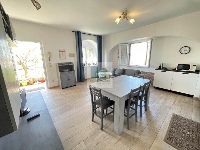 Casa con 7 locali in vendita in Via Baiola, Forio