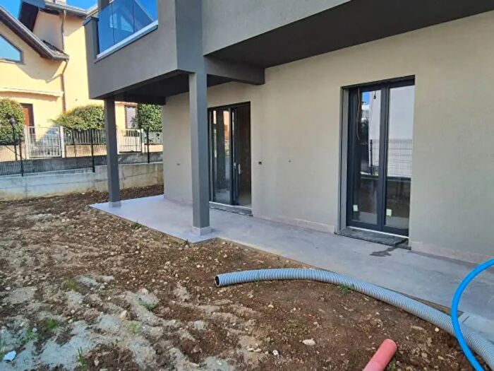 Appartamento trilocale in vendita in Via Giuseppe Verdi, Cadorago