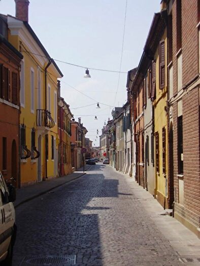 Appartamento con 6 locali in vendita in Corso Garibaldi, Comacchio