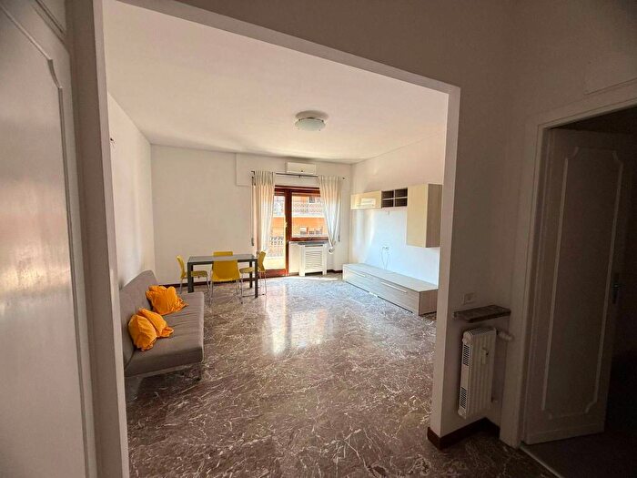 Appartamento bilocale in affitto in Via Bevagna, Fleming, Roma