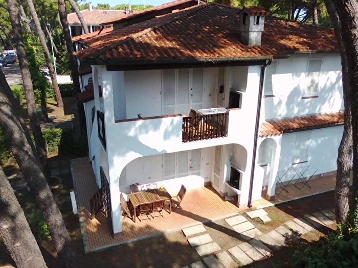 Casa quadrilocale in affitto in Viale Pietro Mascagni, Lido di Spina, Comacchio