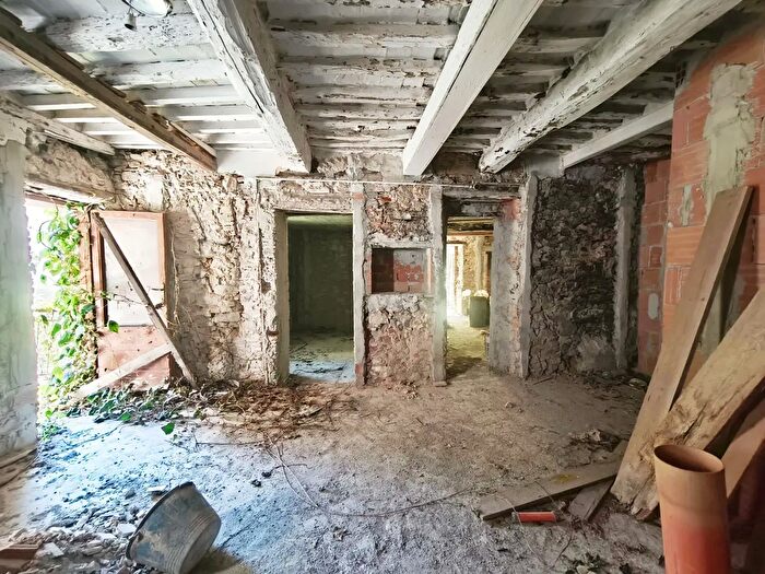 Appartamento quadrilocale in vendita in Via Marianini Annibale, Buti