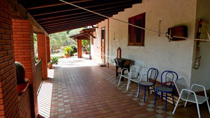 Casa con 5 locali in vendita in Contrada Bosco dAlcamo, Alcamo