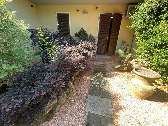 Casa con 5 locali in vendita in Carrara