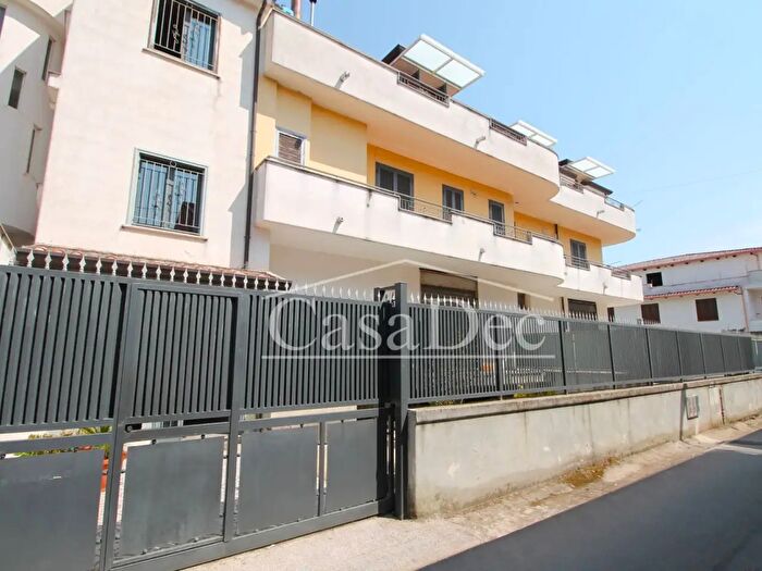 Appartamento con 5 locali in affitto in Via Colucci, Lusciano