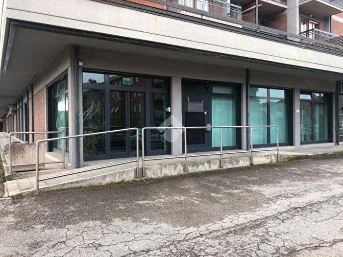 Appartamento con 5 locali in affitto in Via Alcide De Gasperi, Bastia, Bastia Umbra