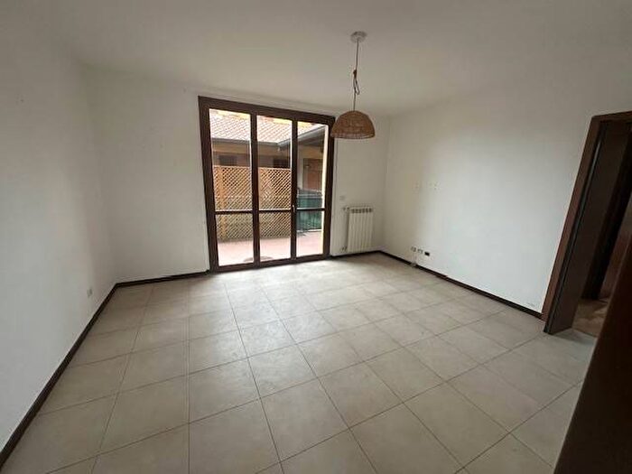 Appartamento trilocale in affitto in Via Carlo Porta, Desio