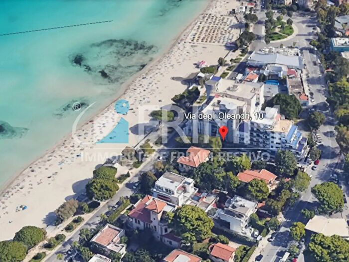 Appartamento quadrilocale in vendita in Via degli Oleandri, Palermo