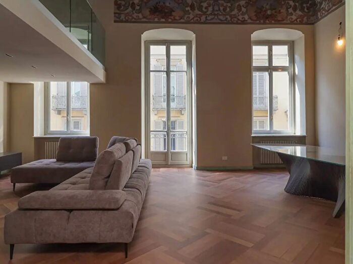 Appartamento quadrilocale in vendita in Via Bogino, Torino