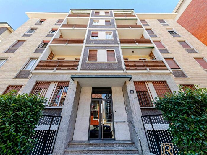 Appartamento bilocale in vendita in Via Giuseppe Massarenti, San Siro, Milano