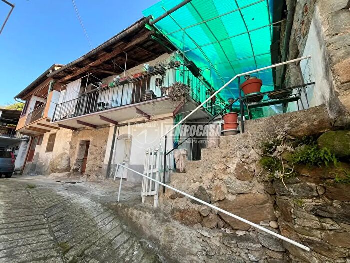 Case in Vendita e in Affitto - 2