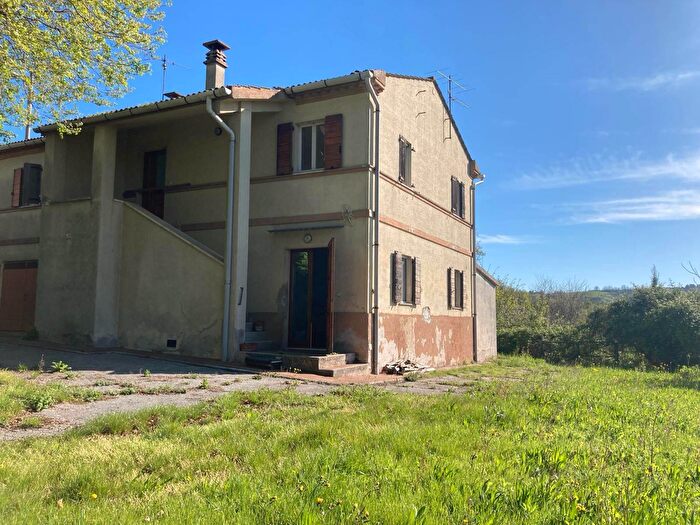 Appartamento con 8 locali in vendita in Ancona