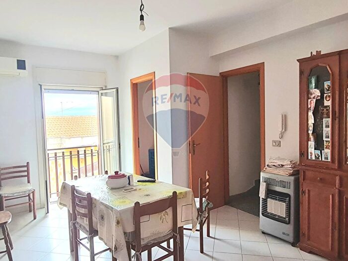 Casa trilocale in vendita in Via Duca degli Abruzzi, Carlentini