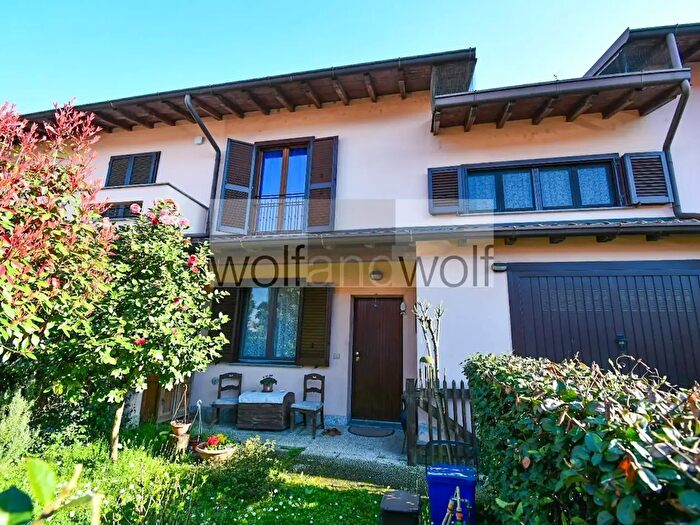 Casa quadrilocale in vendita in Via Pionieri della Croce Rossa, Siziano