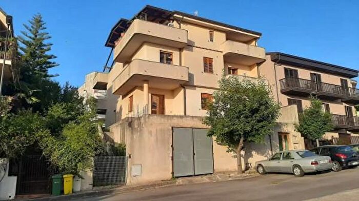 Appartamento con 5 locali in vendita in Via Aldo Capitini, Polistena