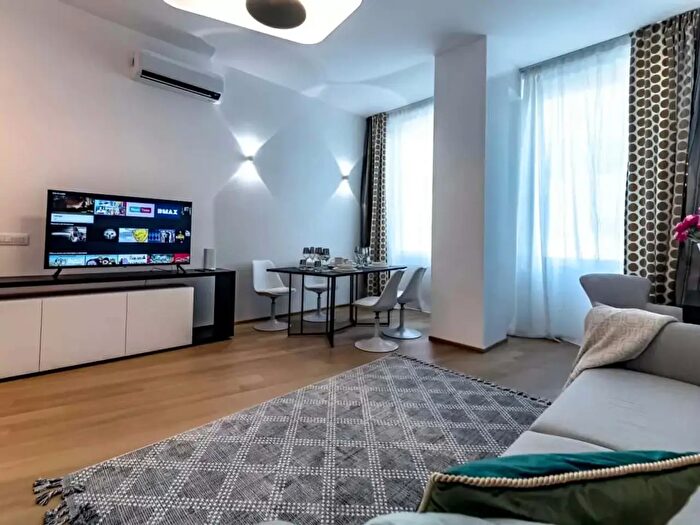 Appartamento monolocale in affitto in Galleria Strasburgo, Milano