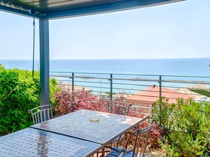 Appartamento trilocale in vendita in Via Aurelia Ponente, Santo Stefano Al Mare