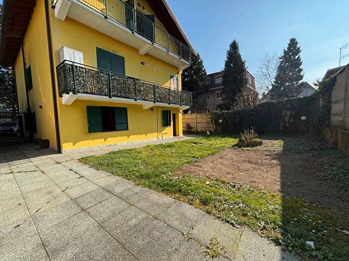 Appartamento bilocale in affitto in Via Abramo Lincoln, San Martino, Legnano