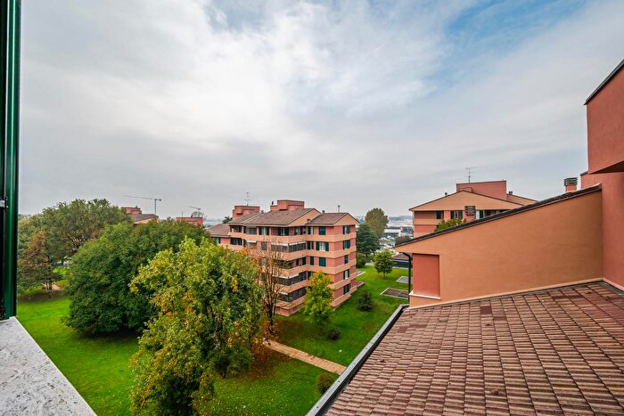 Appartamento trilocale in vendita in Via Aldo Moro, Buccinasco