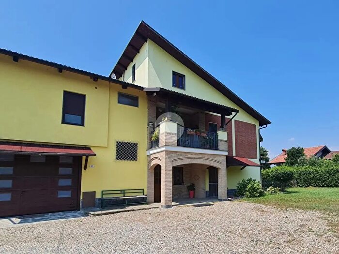 Casa quadrilocale in vendita in Vicolo Grappa, Bosconero