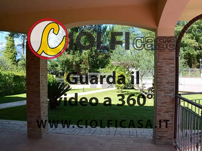 Casa quadrilocale in affitto in Via Peola Snc, Cassino