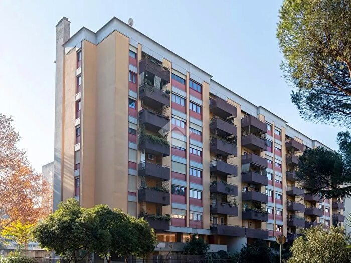 Appartamento quadrilocale in vendita in Via Fausto Coppi, Roma