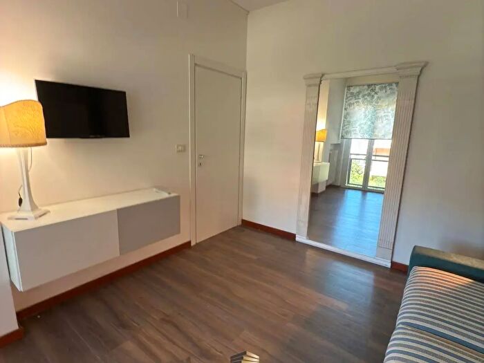 Appartamento trilocale in affitto in Viale Giovanni Bovio, Pescara