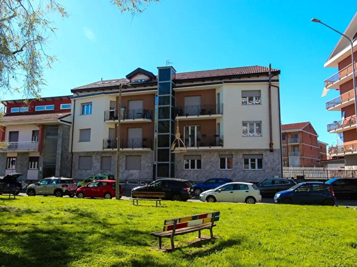 Appartamento trilocale in vendita in Via Montenero, Moncalieri