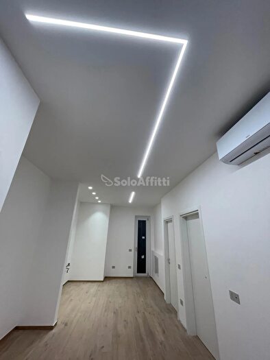 Appartamento trilocale in affitto in Via Tasso, Pescara