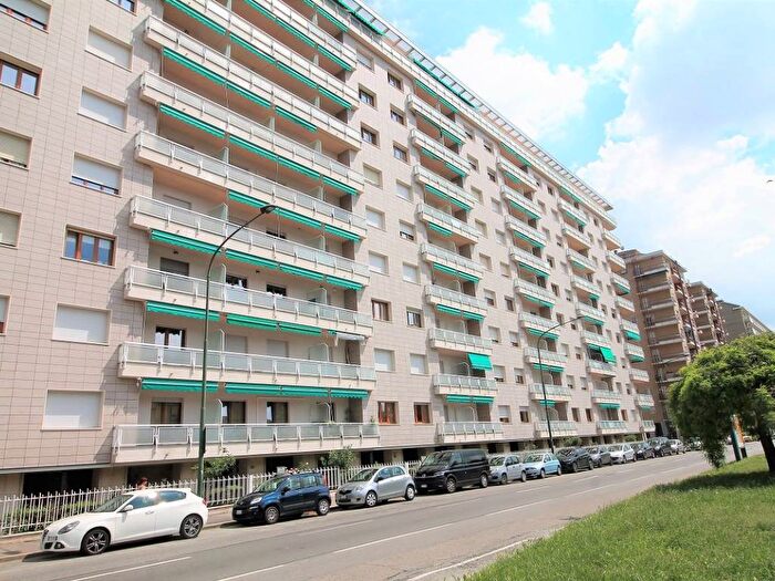 Appartamento trilocale in affitto in Via Guido Reni, Santa Rita, Torino