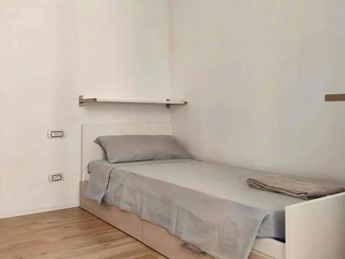 Appartamento monolocale in affitto in Via Mac Mahon, Milano