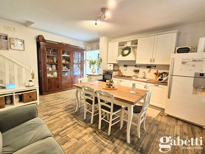 Casa trilocale in vendita in Via Carmine Guadagno, Pomigliano DArco