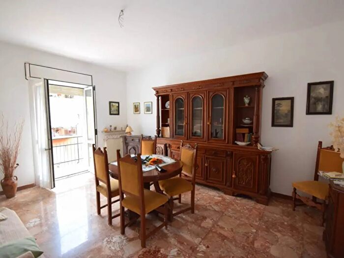 Appartamento trilocale in vendita in Piacenza