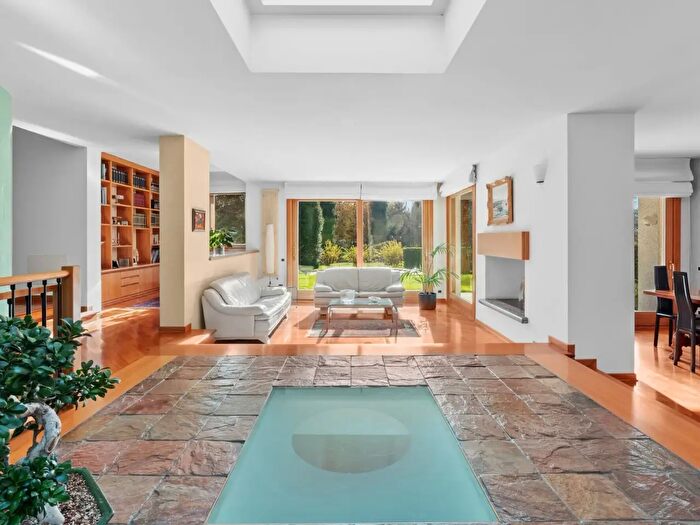 Casa con 5 locali in vendita in Strada della Chiocciola, Carimate