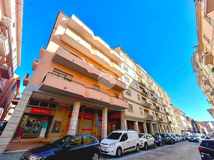 Appartamento quadrilocale in vendita in Via Argentina, Teramo