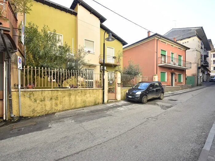 Casa trilocale in vendita in Vicolo Padri, Bussolengo