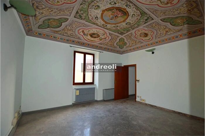 Appartamento con 5 locali in vendita in Jesi