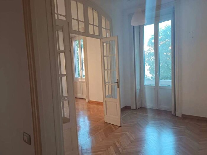 Appartamento quadrilocale in affitto in Via Spartaco, Cadore, Milano