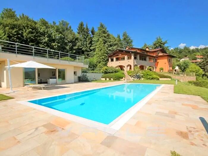 Casa con 14 locali in vendita in Via San Rocco, Cenate Sotto