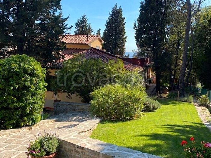 Appartamento con 6 locali in affitto in L'Apparita Monte Pilli, Bagno a Ripoli