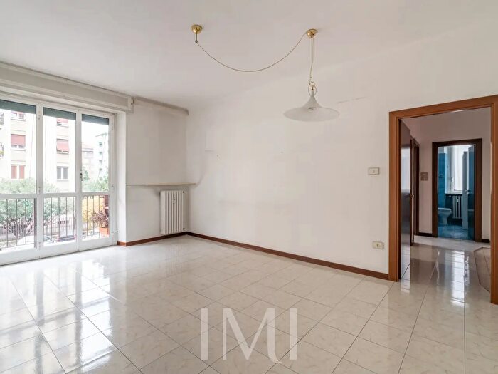 Appartamento trilocale in vendita in Via Bernardino Bellincione, Milano