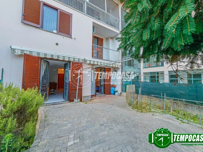 Appartamento bilocale in vendita in Via Pietro Nenni, Besate